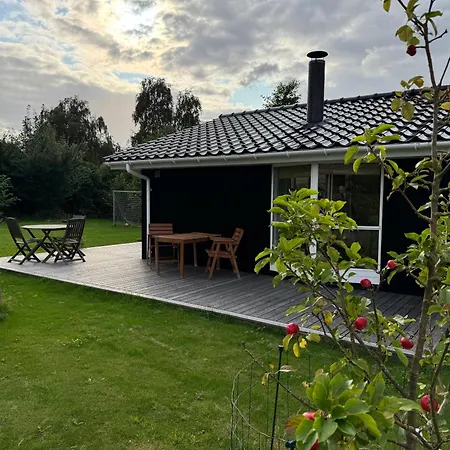 Ferienhaus Nahe Wasser Auf Schönem Møn *